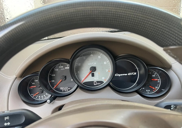 Porsche Cayenne cena 148000 przebieg: 196000, rok produkcji 2013 z Żory małe 301